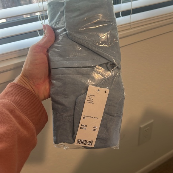 Urban Outfitters Sari Halter Vest Top X-Small Linen Ashleigh Blue - Picture 3 of 3